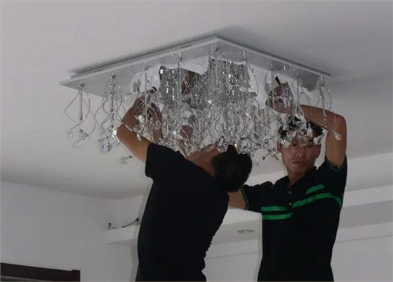 家具安裝：燈具安裝有哪些要求？燈具品牌介紹