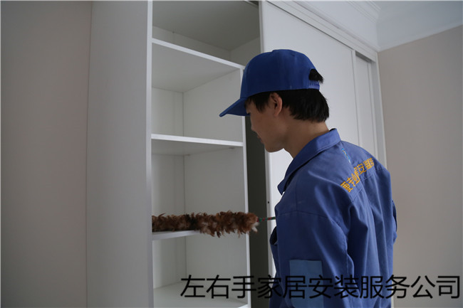 衣柜保養(yǎng)怎么做？這樣清潔衣柜才對！