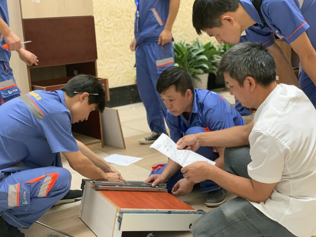 干完活卻收不到錢(qián)！安裝師傅有苦說(shuō)不出來(lái)！