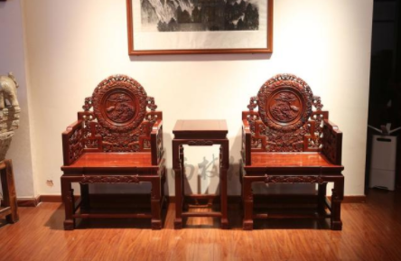 組合家具設(shè)計(jì)：傳統(tǒng)家具的應(yīng)用中，組合型家具僅中堂一例，別無二類