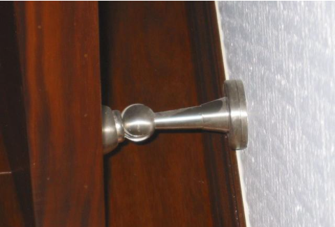 【電磁門吸器】木門門吸怎么安裝？安裝在什么位置好？