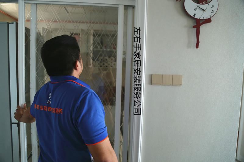 門(mén)窗安裝是很簡(jiǎn)單，但也要注意規(guī)范哦！